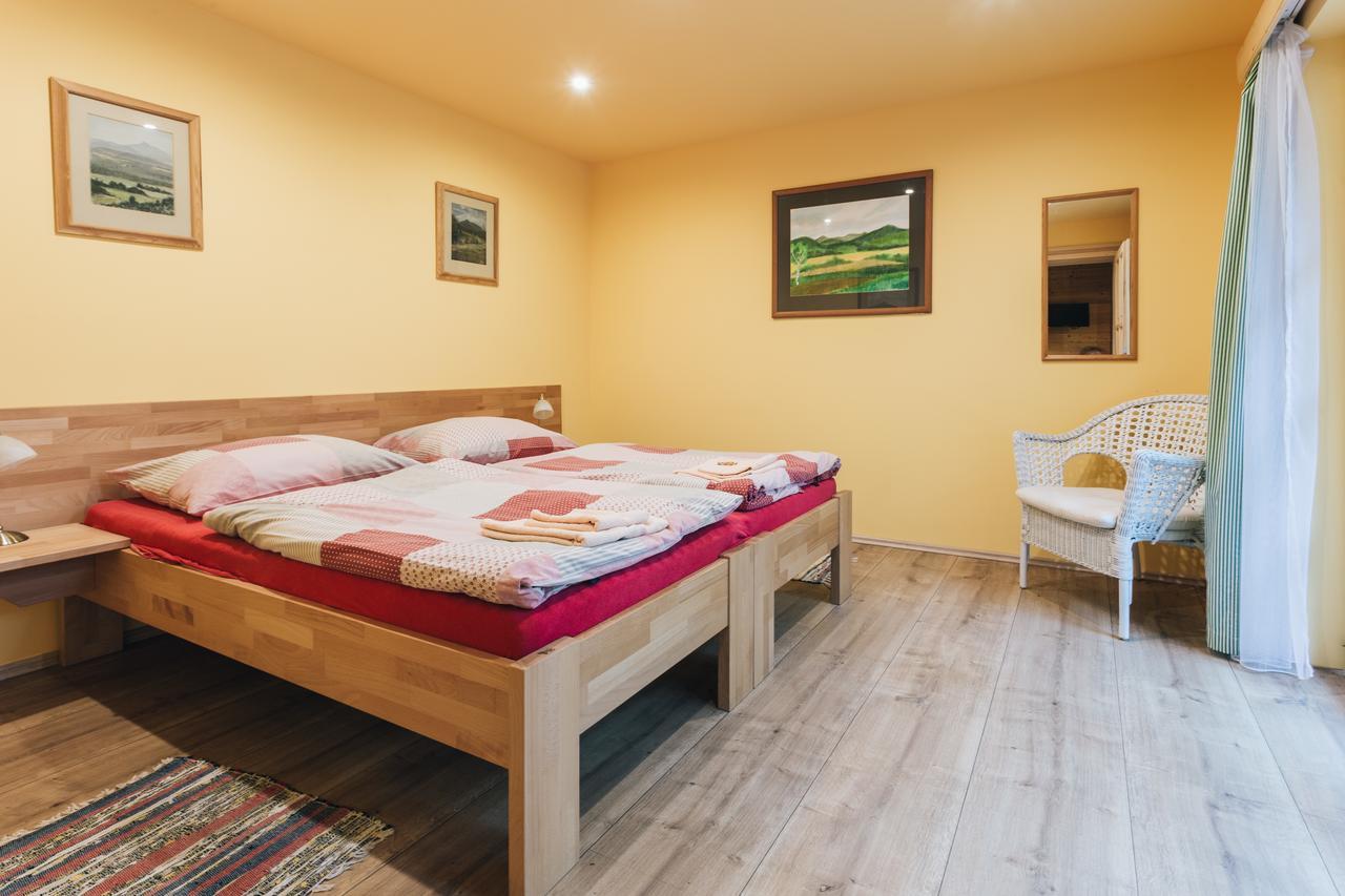 Resort Malevil Jablonne v Podjestedi Ngoại thất bức ảnh