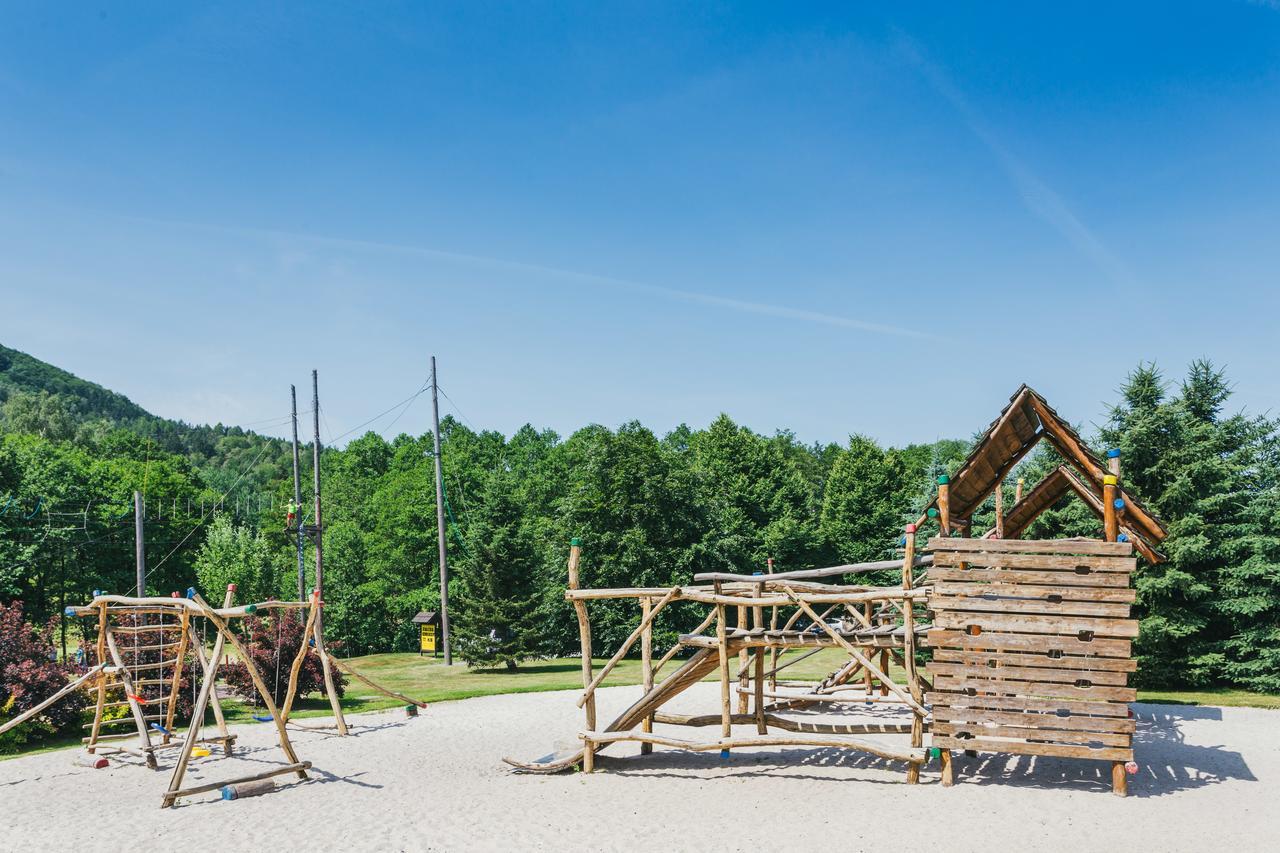 Resort Malevil Jablonne v Podjestedi Ngoại thất bức ảnh